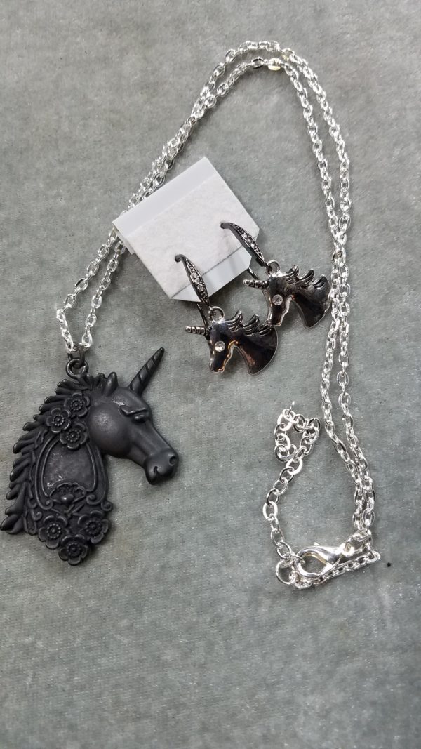 Dark Unicorn Head Necklace with Earrings